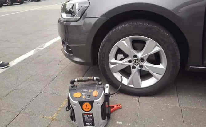 惠农区汽车搭电案例