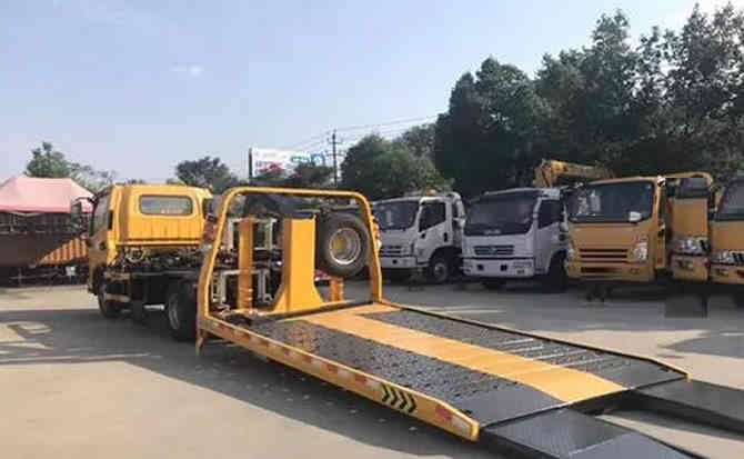 惠农区汽车中途维修案例